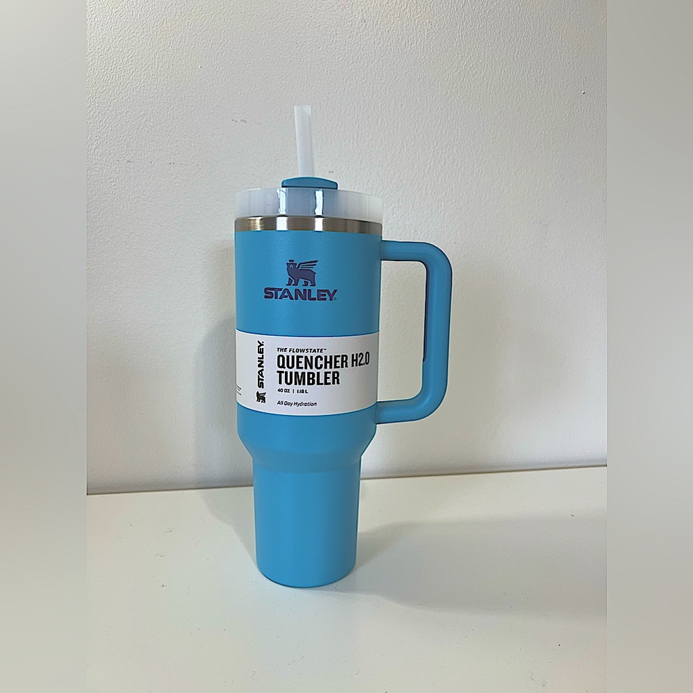 Stanley Tumbler 40 oz  Adventure Quencher POOL